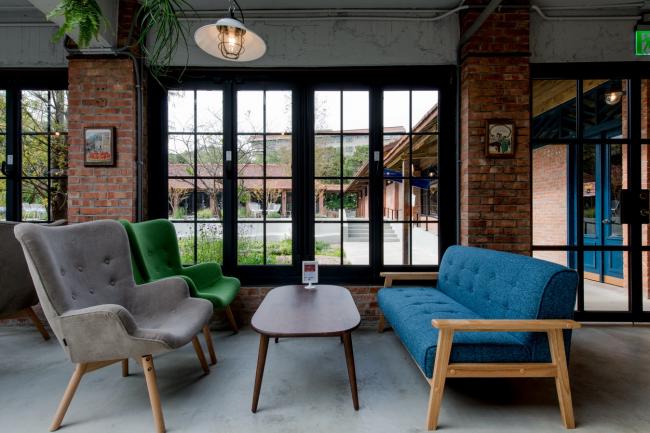 BIM建筑|穿越记忆之墙的文化容器之二：阳明山美军俱乐部 / 黄巢设计团队