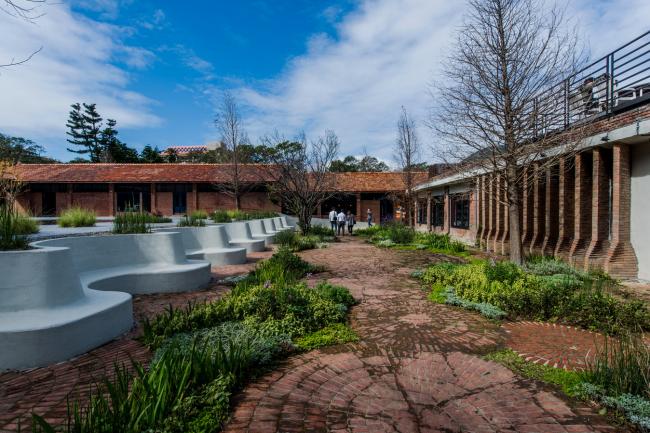 BIM建筑|穿越记忆之墙的文化容器之二：阳明山美军俱乐部 / 黄巢设计团队