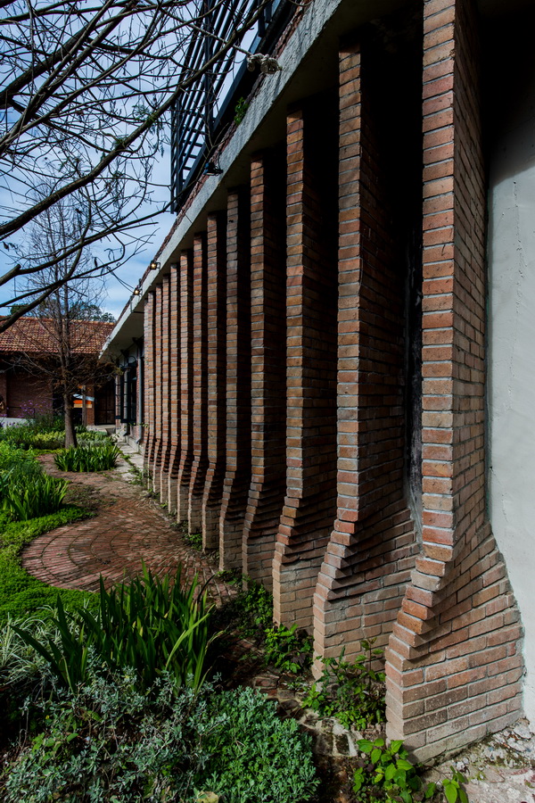 BIM建筑|穿越记忆之墙的文化容器之二：阳明山美军俱乐部 / 黄巢设计团队