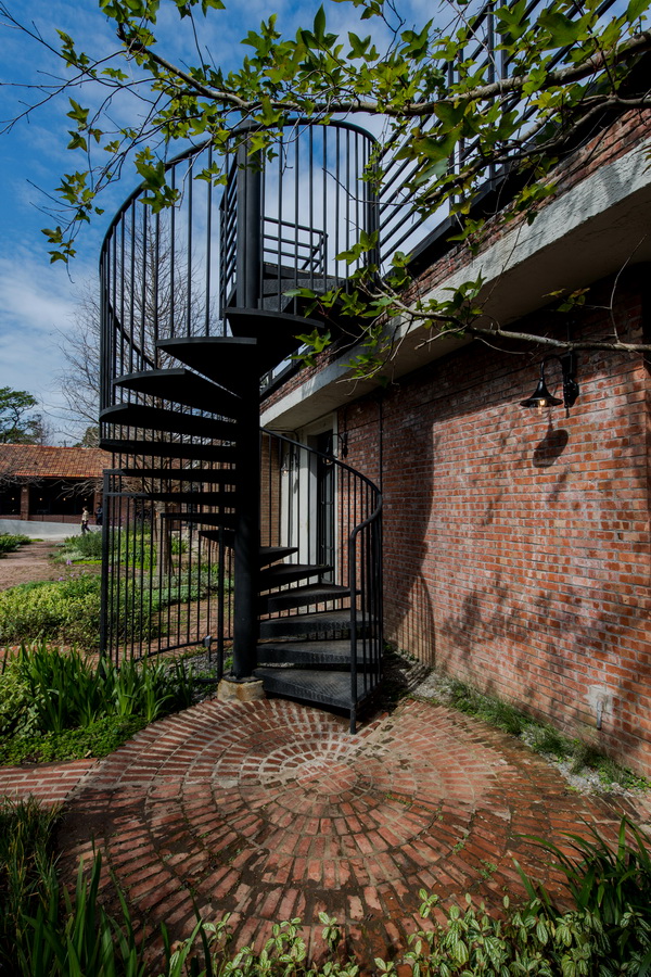 BIM建筑|穿越记忆之墙的文化容器之二：阳明山美军俱乐部 / 黄巢设计团队