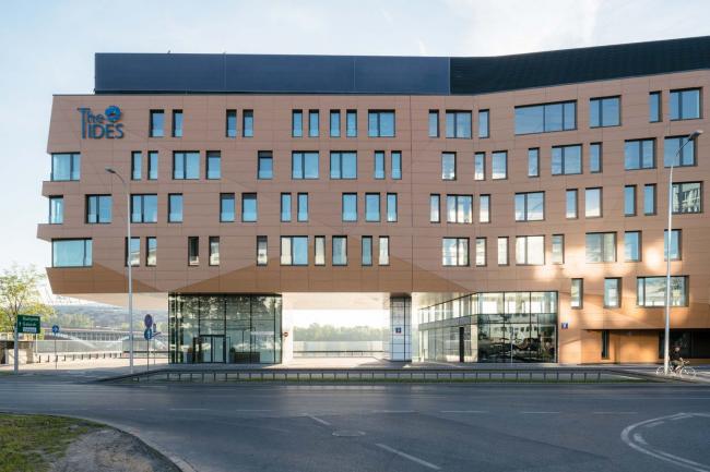 BIM建筑|如潮汐般曲意活动：潮汐和华沙荡舟协会年夜楼