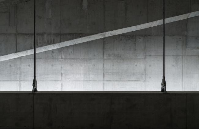 BIM建筑|外表柔嫩的混凝土建筑：DOX+ 今世艺术中间 / Petr Hajek Architekti