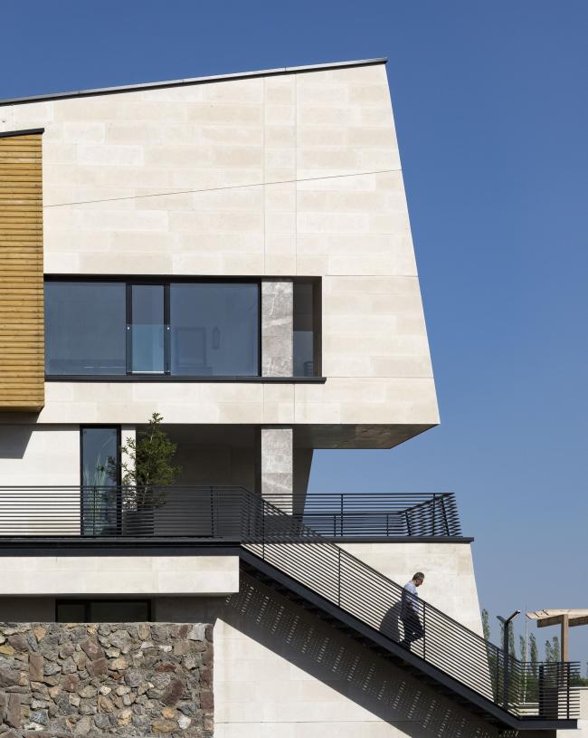 BIM建筑|背山面水，环坡而上的摩沙双子别墅