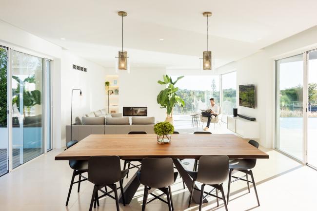 BIM建筑|天然有机，纯白主义的地中海室第 / STUDIOARTE建筑师事务所