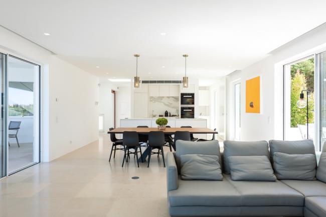 BIM建筑|天然有机，纯白主义的地中海室第 / STUDIOARTE建筑师事务所