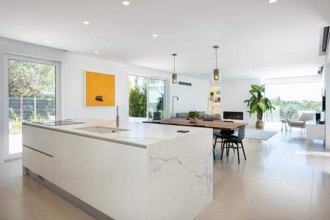 BIM建筑|天然有机，纯白主义的地中海室第 / STUDIOARTE建筑师事务所