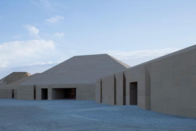 BIM建筑|沙丘之子：敦煌旅游集散中间 / 朱小地工作室·BIAD