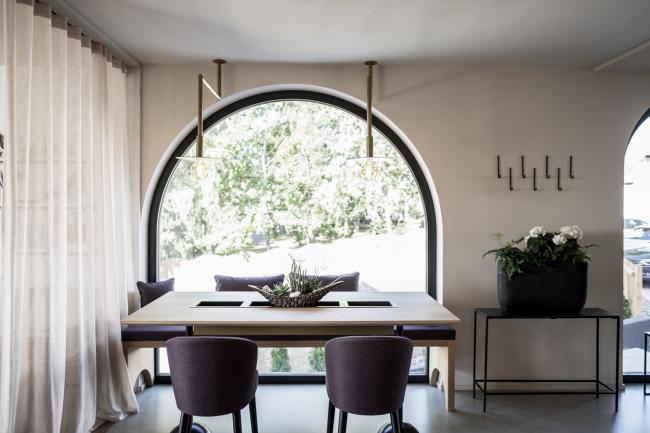 BIM建筑|源于新艺术活动灵感：意年夜利拱门旅店 / noa network of architecture