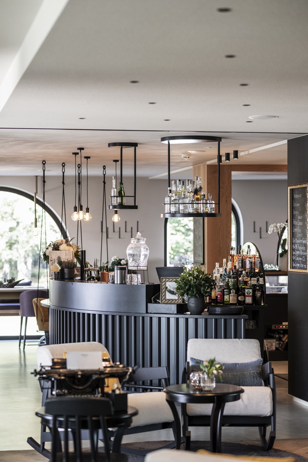 BIM建筑|源于新艺术活动灵感：意年夜利拱门旅店 / noa network of architecture