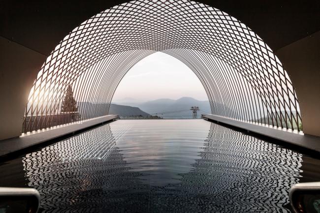 BIM建筑|源于新艺术活动灵感：意年夜利拱门旅店 / noa network of architecture