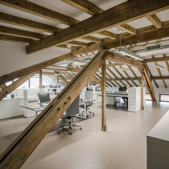 BIM建筑|从酒窖到办公室：Sede Polopique 公司总部 / Filipa Guimarães