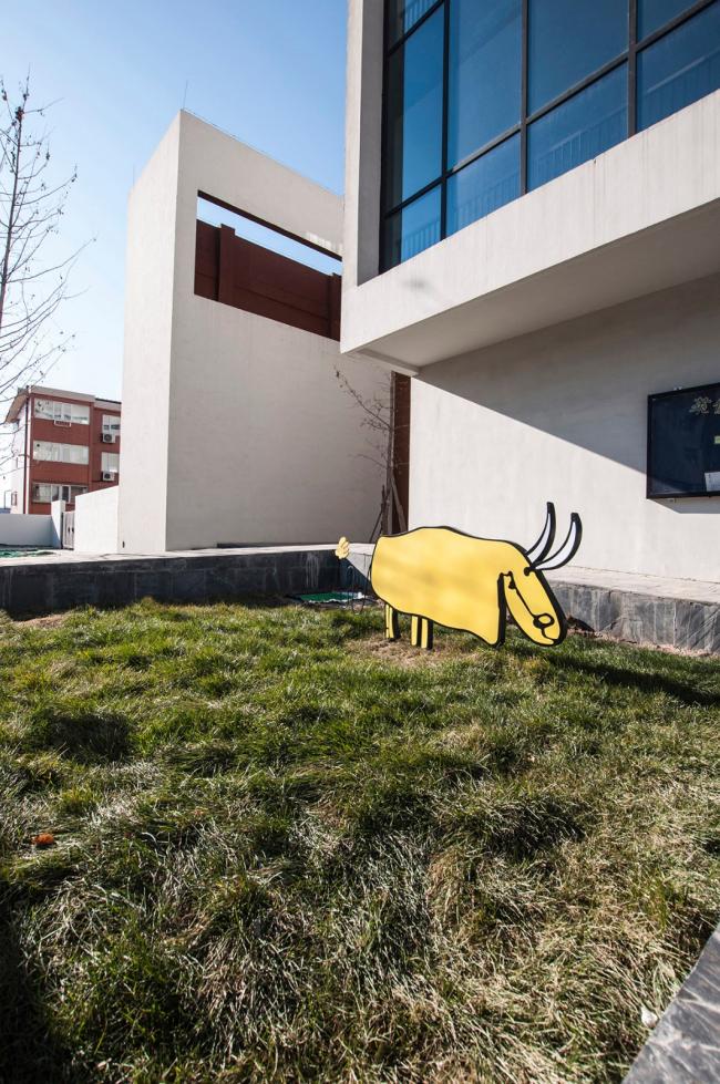 BIM建筑|莱佛士幼儿园及早教中间 / 空格建筑