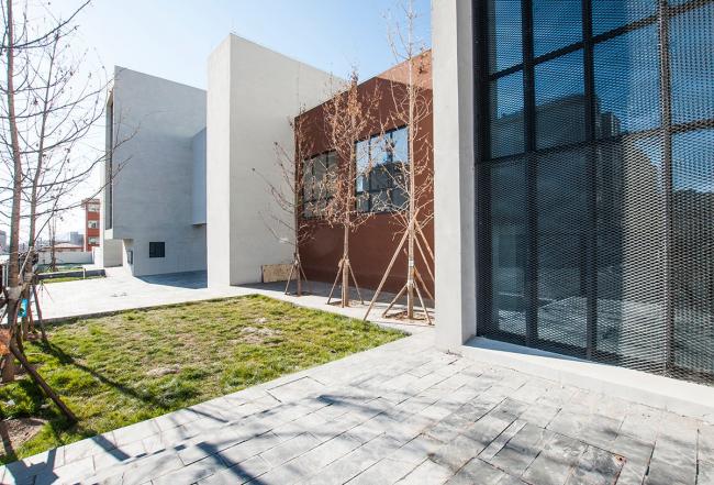 BIM建筑|莱佛士幼儿园及早教中间 / 空格建筑