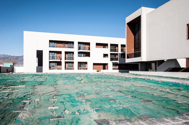 BIM建筑|莱佛士幼儿园及早教中间 / 空格建筑