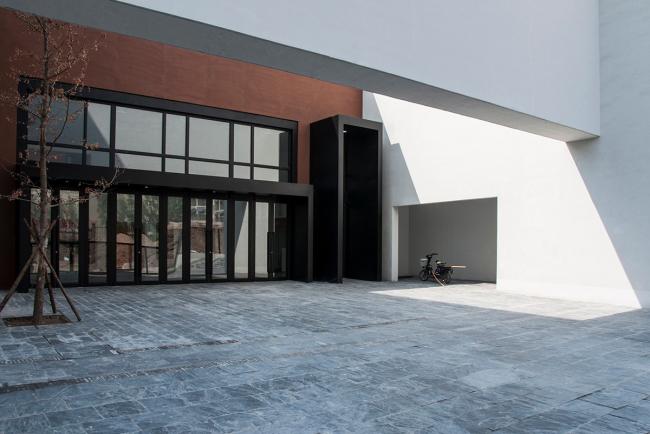 BIM建筑|莱佛士幼儿园及早教中间 / 空格建筑