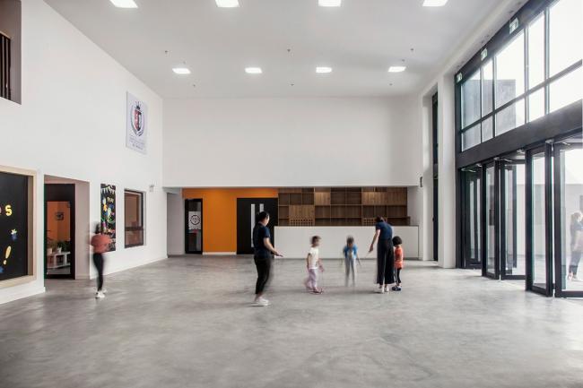 BIM建筑|莱佛士幼儿园及早教中间 / 空格建筑