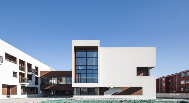 BIM建筑|莱佛士幼儿园及早教中间 / 空格建筑