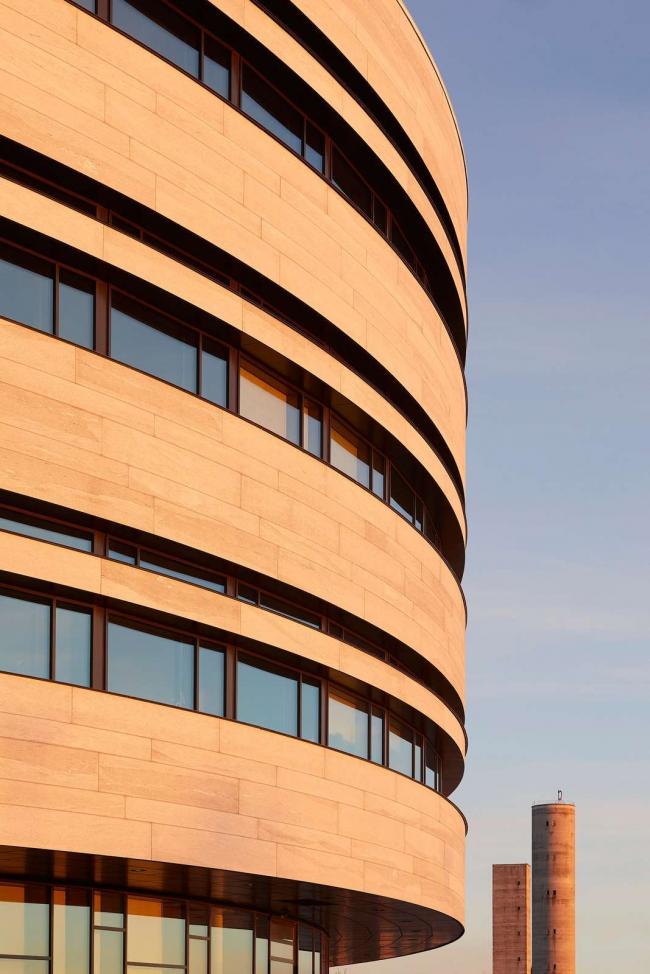 BIM建筑|小镇水晶市政厅 / Henning Larsen