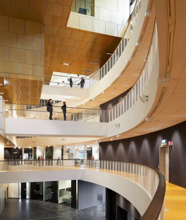 BIM建筑|小镇水晶市政厅 / Henning Larsen