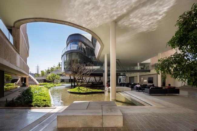 BIM建筑|仿若身处绿色稻田办公，科技彰显天然气力的泰坦办公中间