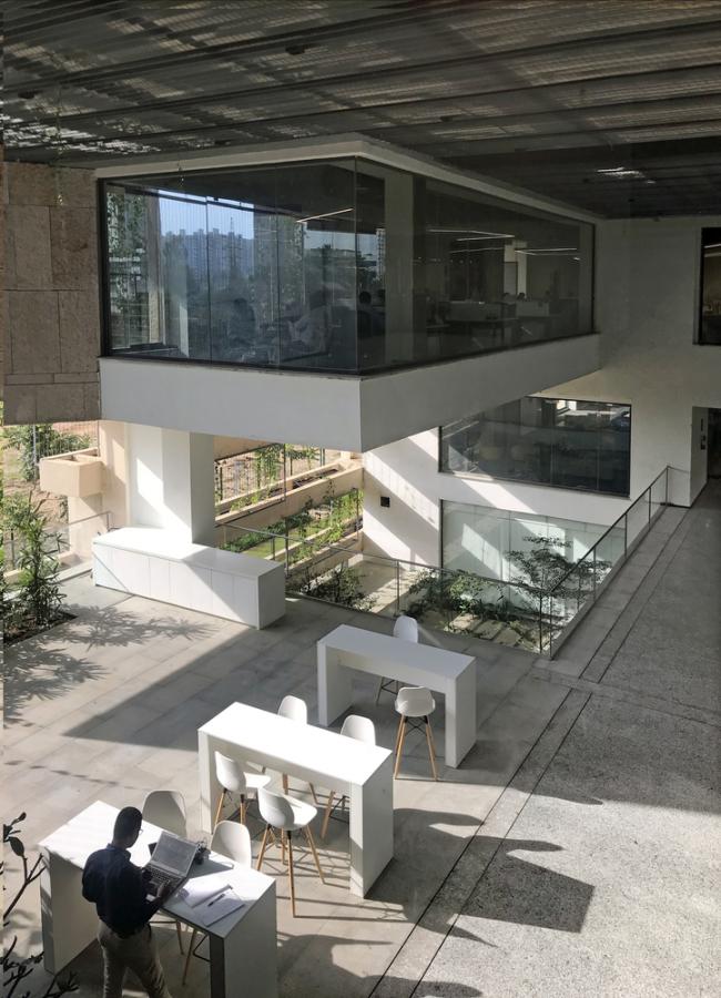 BIM建筑|仿若身处绿色稻田办公，科技彰显天然气力的泰坦办公中间