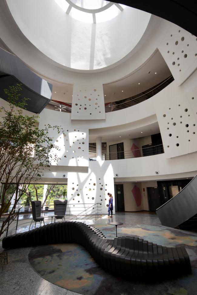 BIM建筑|仿若身处绿色稻田办公，科技彰显天然气力的泰坦办公中间