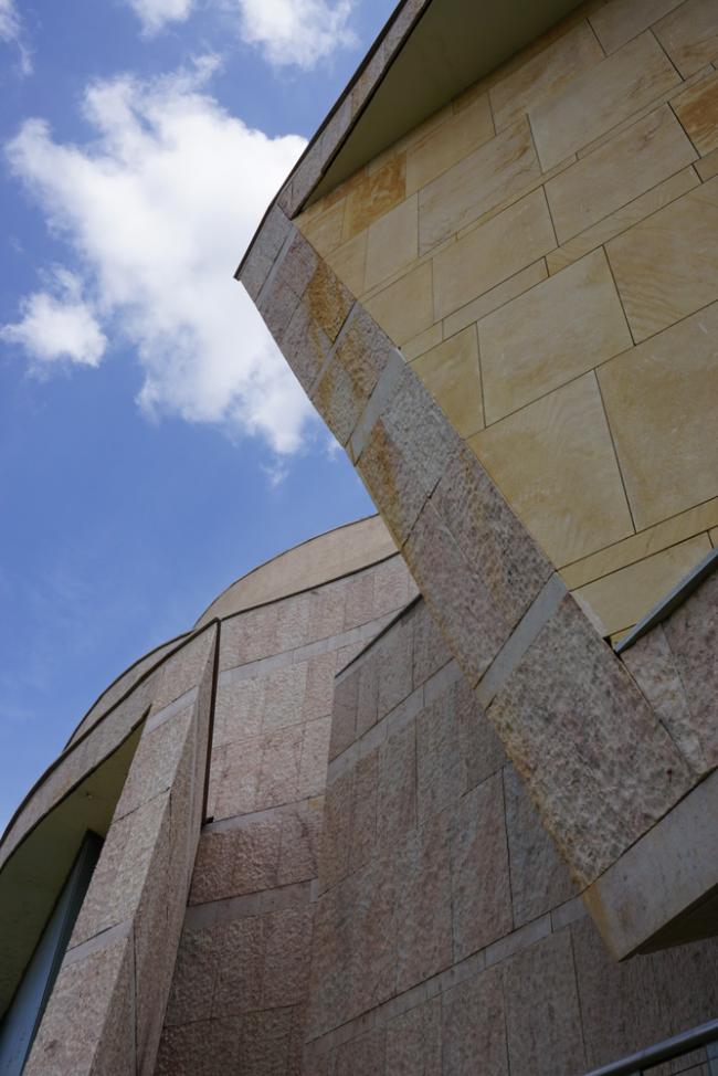 BIM建筑|仿若身处绿色稻田办公，科技彰显天然气力的泰坦办公中间