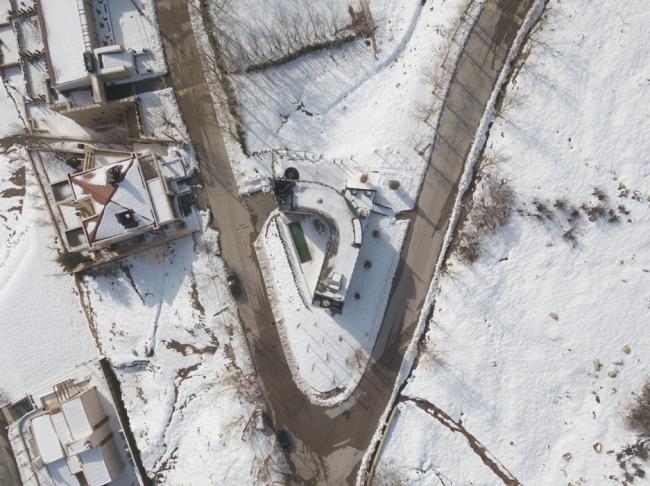 BIM建筑|冬可远不雅雪山夏时游水游玩的黎巴嫩四时室第