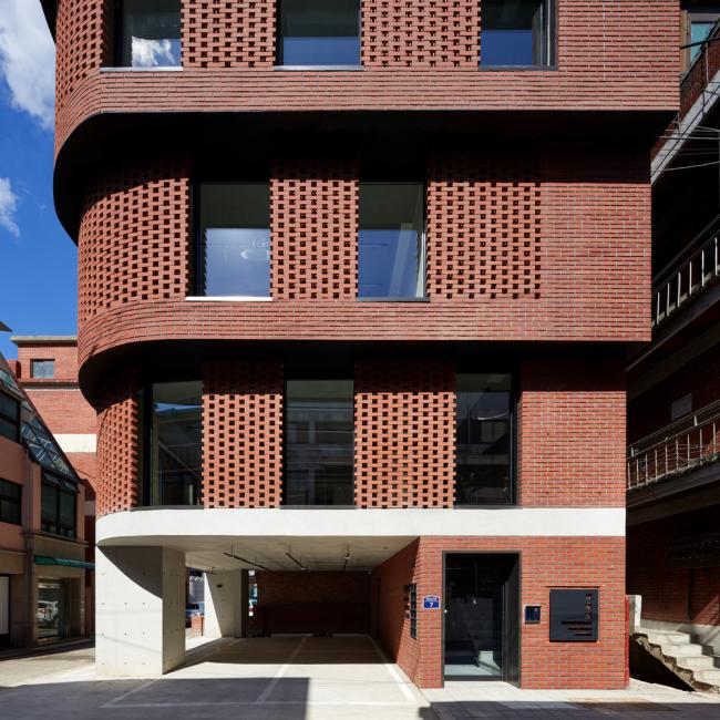 BIM建筑|用红砖砌造的宏大漏斗：3/1室第