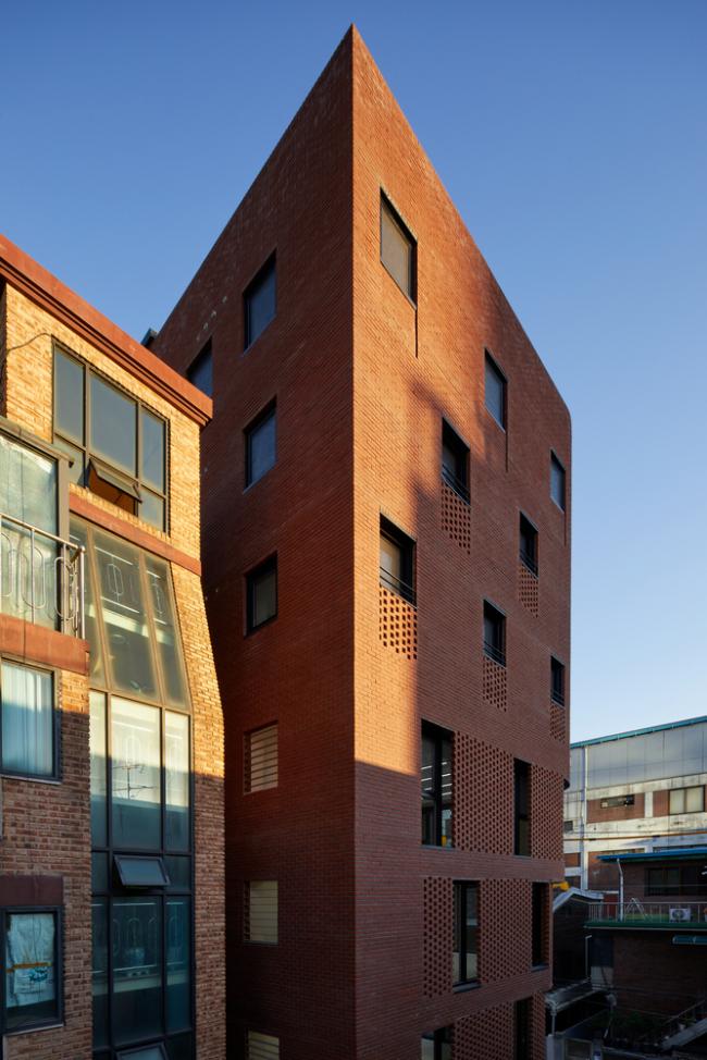 BIM建筑|用红砖砌造的宏大漏斗：3/1室第