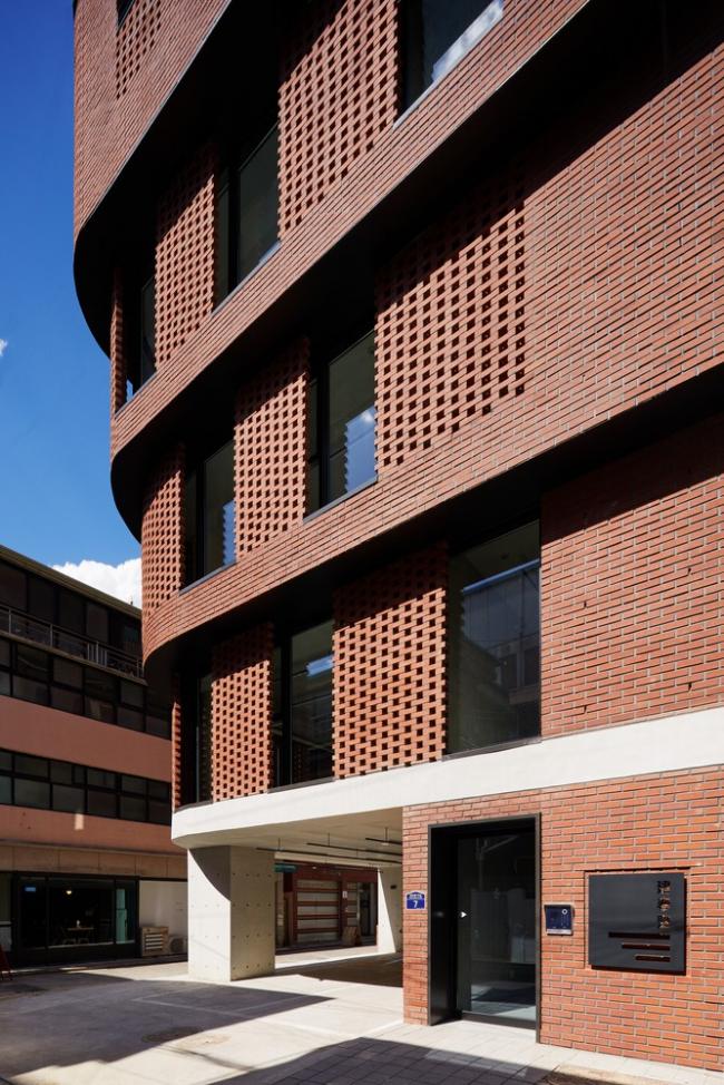 BIM建筑|用红砖砌造的宏大漏斗：3/1室第