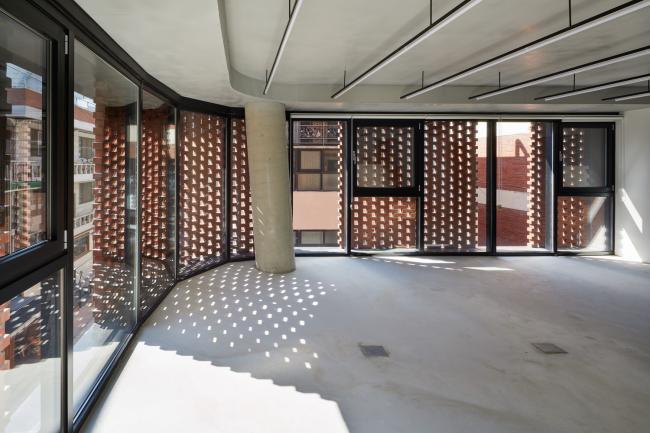 BIM建筑|用红砖砌造的宏大漏斗：3/1室第