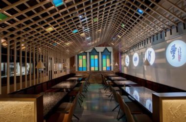 BIM建筑|年夜漠里的新城：塔哈尔·迷迭巷餐厅，上海／杭州卧野空间设计-BIM建筑网