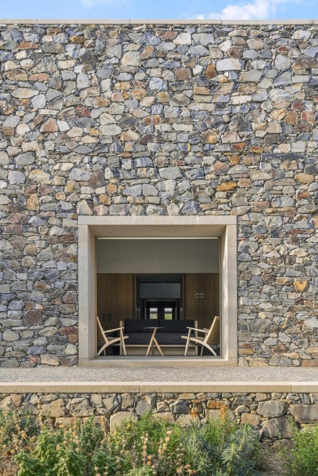 BIM建筑|慎重而机动：卡塞雷斯石头室第 / Tuñón Arquitectos