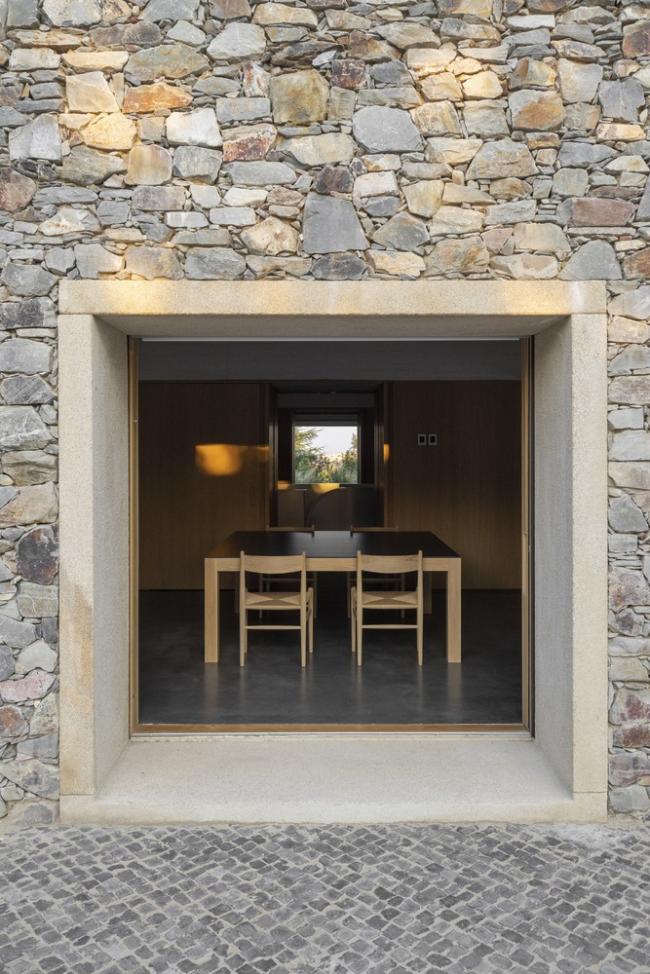 BIM建筑|慎重而机动：卡塞雷斯石头室第 / Tuñón Arquitectos