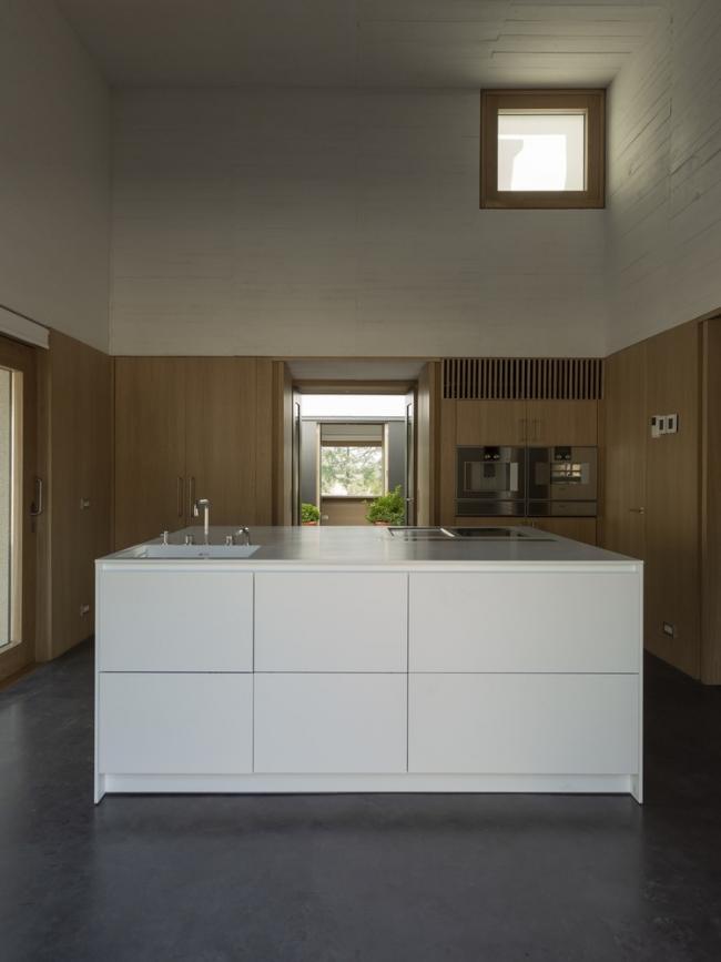 BIM建筑|慎重而机动：卡塞雷斯石头室第 / Tuñón Arquitectos