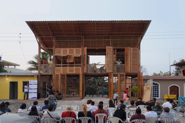 BIM建筑|传统木材搭建的人文关心：厄瓜多尔公社