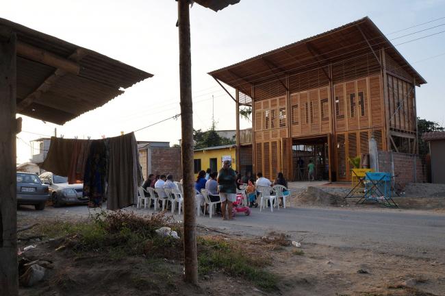 BIM建筑|传统木材搭建的人文关心：厄瓜多尔公社