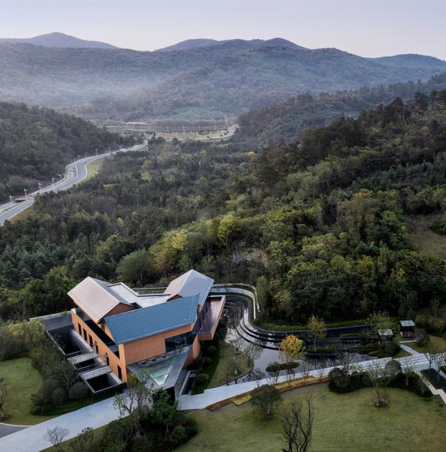 BIM建筑|仁恒南京凤凰山居温泉会所 / 上海中房建筑设计