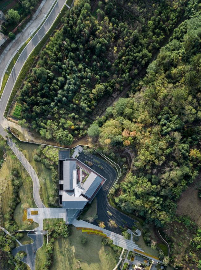 BIM建筑|仁恒南京凤凰山居温泉会所 / 上海中房建筑设计