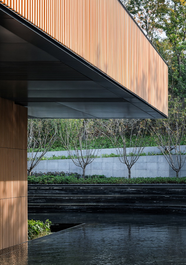 BIM建筑|仁恒南京凤凰山居温泉会所 / 上海中房建筑设计