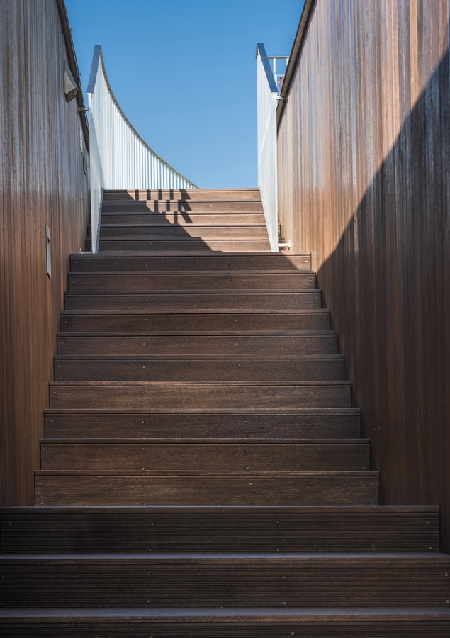 BIM建筑|混凝土与木板组成的弧形乐土：波兰幼儿园