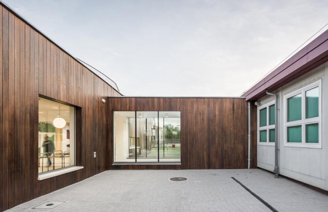 BIM建筑|混凝土与木板组成的弧形乐土：波兰幼儿园