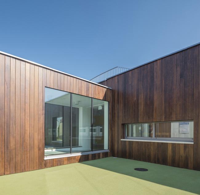 BIM建筑|混凝土与木板组成的弧形乐土：波兰幼儿园