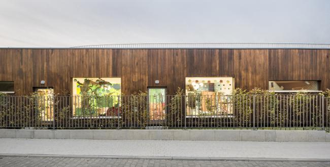 BIM建筑|混凝土与木板组成的弧形乐土：波兰幼儿园