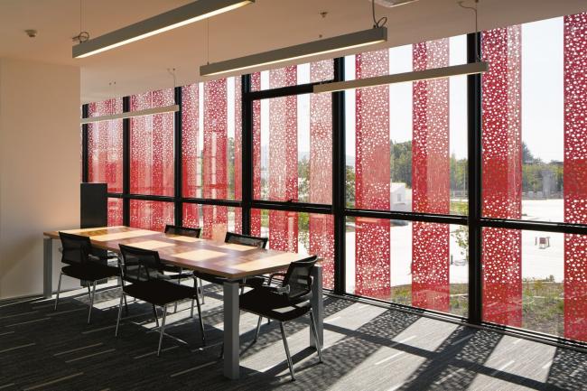 BIM建筑|现代金属质感，自由海浪屋顶诠释跨越50年时空的工场重构