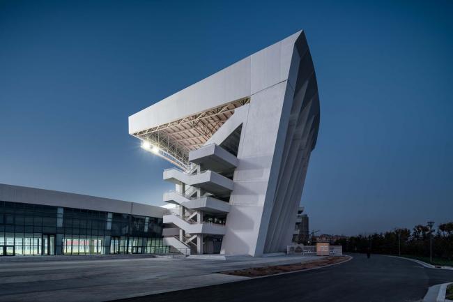 BIM建筑|青岛平度奥体中间 / 上海交通年夜学计划建筑设计