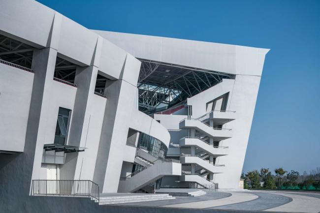 BIM建筑|青岛平度奥体中间 / 上海交通年夜学计划建筑设计