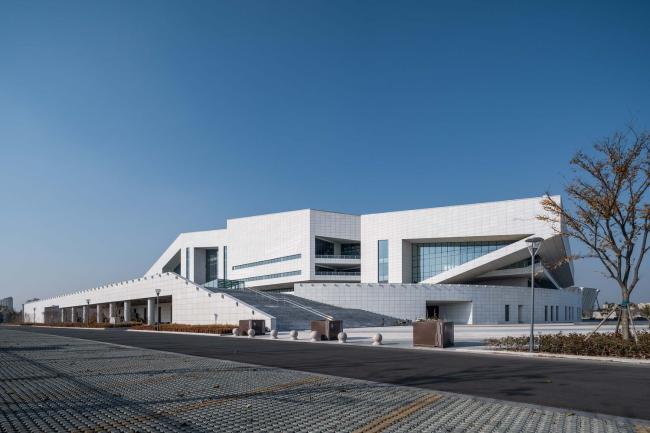 BIM建筑|青岛平度奥体中间 / 上海交通年夜学计划建筑设计