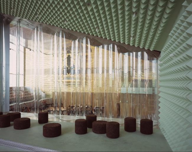 BIM建筑|白色经典的混凝土空腔音乐厅：波尔图文化剧院 / OMA